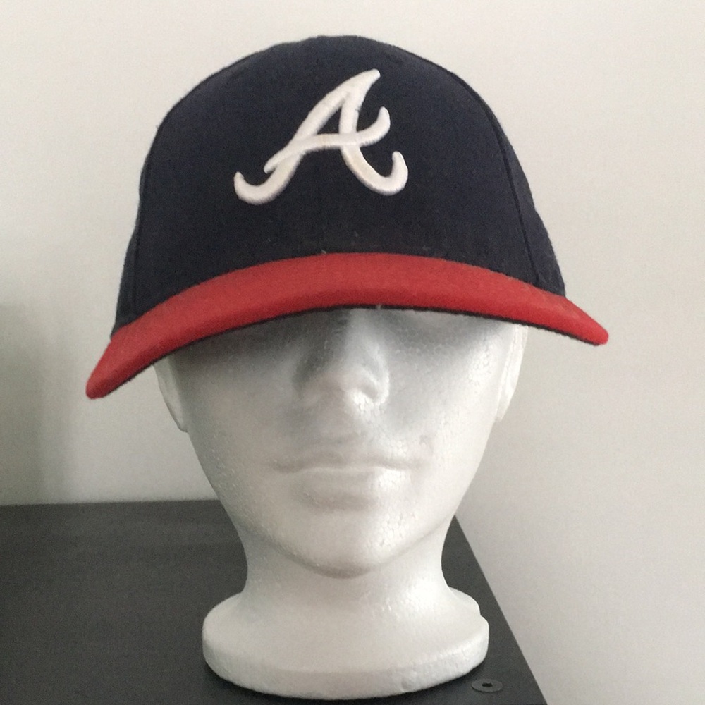 New Era 59Fifty Low profile Atlanta Braves Baseball Cap, Made in USA